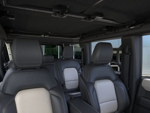 New 2026 Ford Bronco Outer Banks AWD/4WD image 12