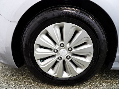Used 2016 Hyundai Sonata SE FWD image 18