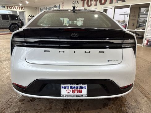 New 2026 Toyota Prius Plug-In Hybrid image 9