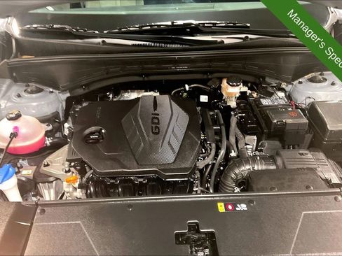 Used 2025 Kia Sorento S FWD image 11