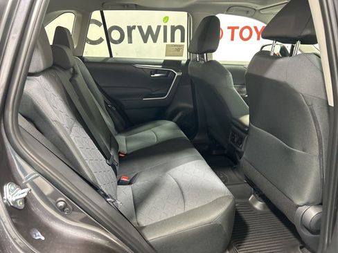 Used 2025 Toyota RAV4 XLE image 12