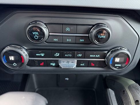 Used 2023 Ford Bronco Everglades image 21