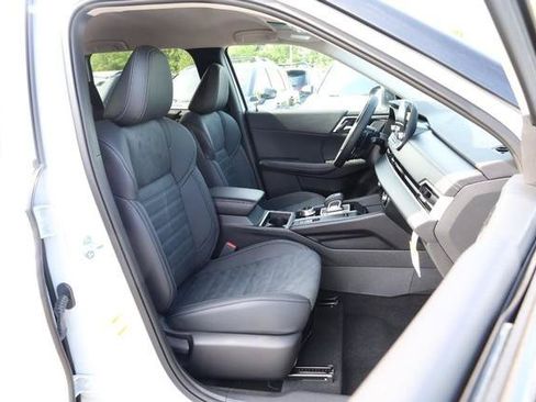 New 2026 Nissan Rogue SL AWD/4WD image 26