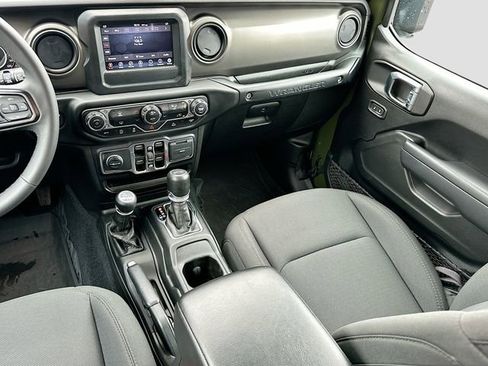 Used 2023 Jeep Wrangler Willys image 21
