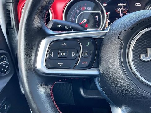 Used 2022 Jeep Wrangler Unlimited Rubicon w/ Cold Weather Group AWD/4WD image 23
