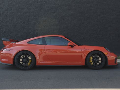 Certified 2018 Porsche 911 GT3 image 8
