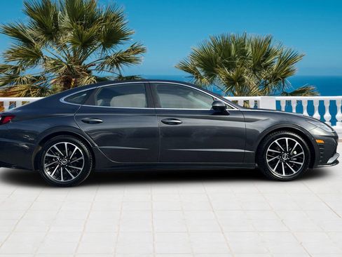 Used 2021 Hyundai Sonata Limited image 3