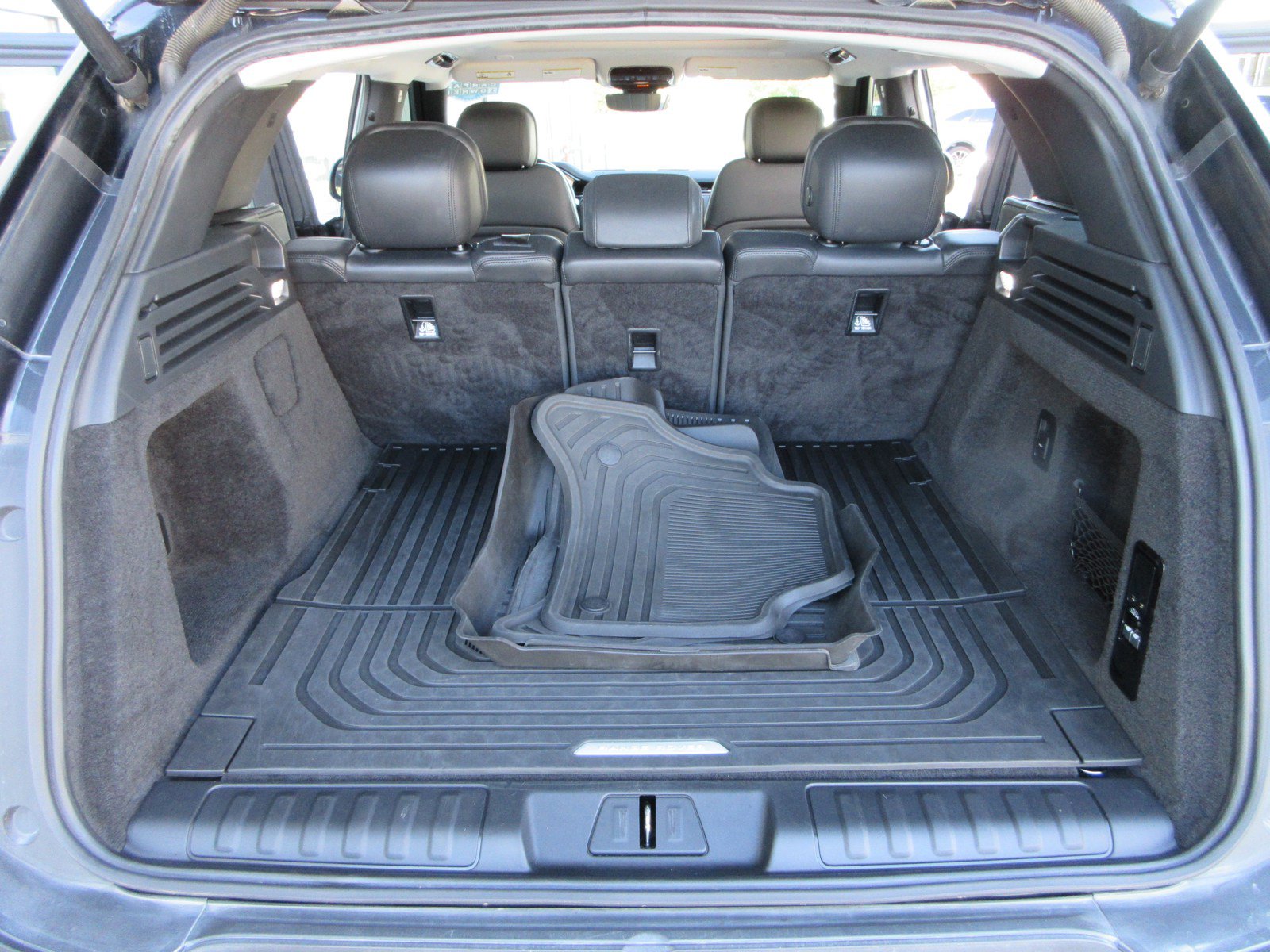 Used 2023 Land Rover Range Rover Sport SE AWD/4WD image 48
