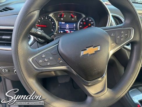 Used 2020 Chevrolet Equinox LT FWD image 12