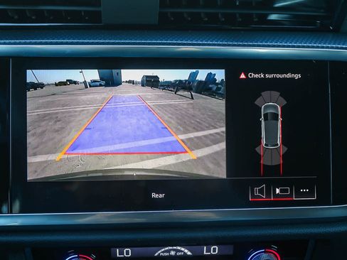 New 2025 Audi Q3 2.0T Premium image 41