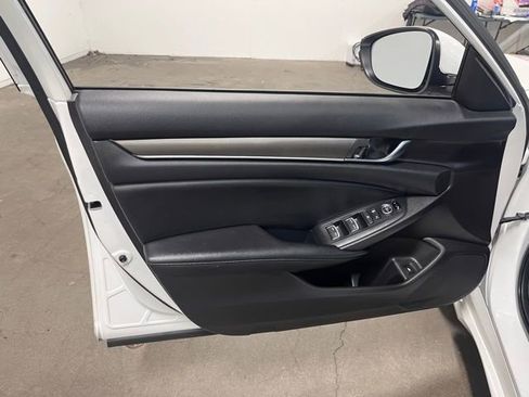 Used 2020 Honda Accord LX image 24
