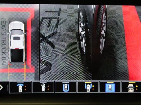 Used 2021 GMC Sierra 1500 AT4 w/ AT4 Premium Package AWD/4WD image 18