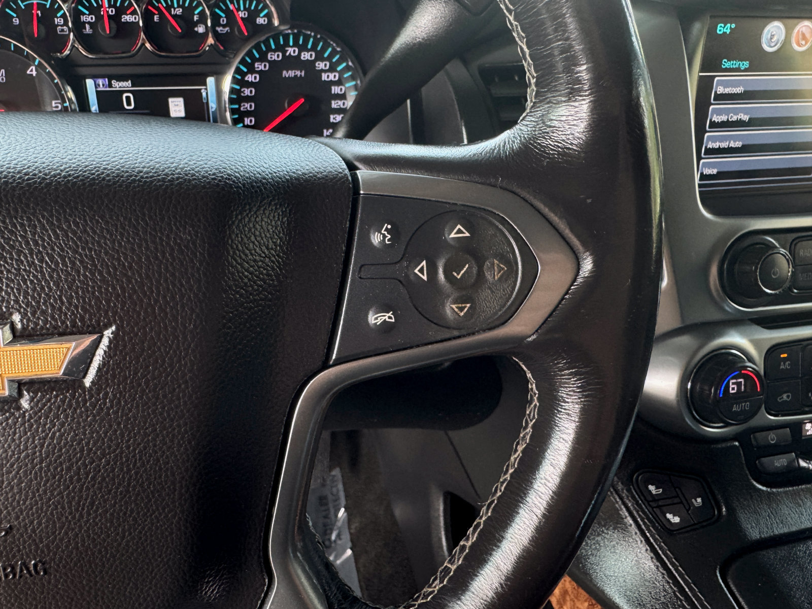 Used 2018 Chevrolet Suburban Premier RWD image 33