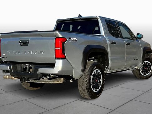 Used 2024 Toyota Tacoma TRD Off-Road image 12