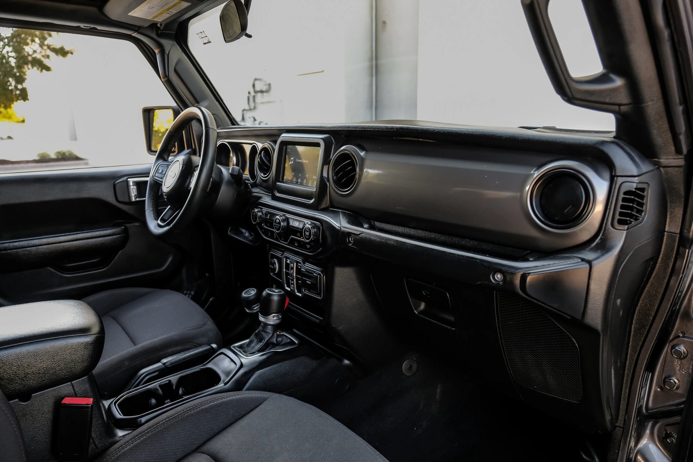 Used 2023 Jeep Gladiator Sport AWD/4WD image 20