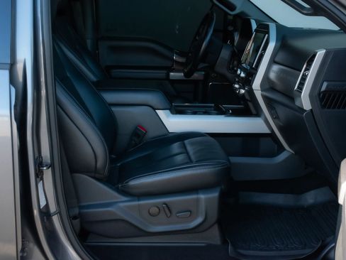 Used 2022 Ford F250 Lariat w/ Black Appearance Package image 22