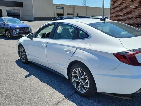 Used 2023 Hyundai Sonata SEL FWD image 3