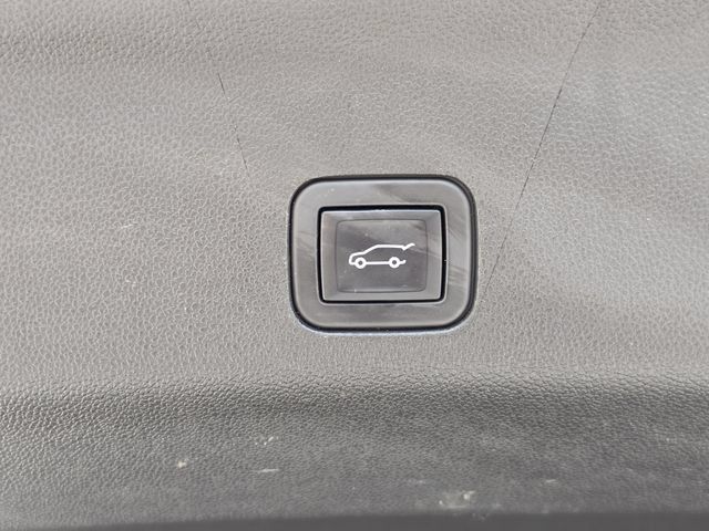 Used 2023 Chevrolet Tahoe LT AWD/4WD image 13