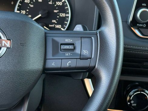 Used 2026 Nissan Rogue S FWD image 29