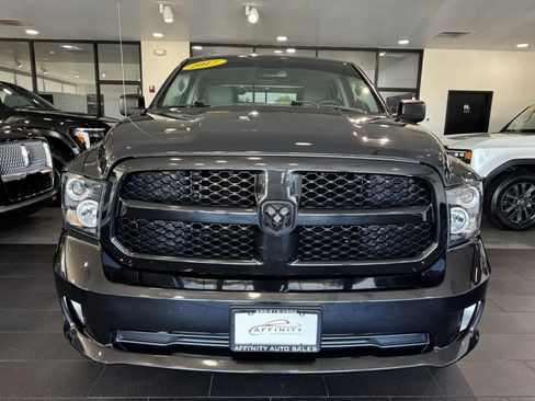 Used 2017 RAM 1500 Express AWD/4WD image 9