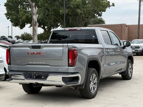 Used 2025 GMC Sierra 1500 SLT AWD/4WD image 4