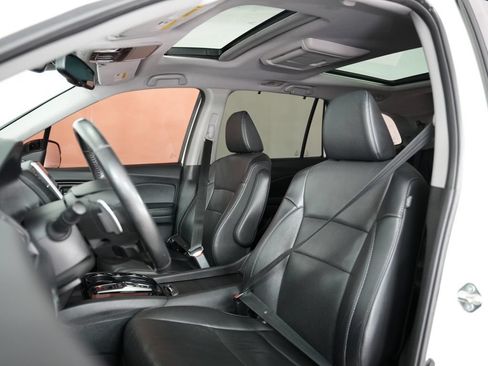 Used 2018 Honda Pilot Elite image 48