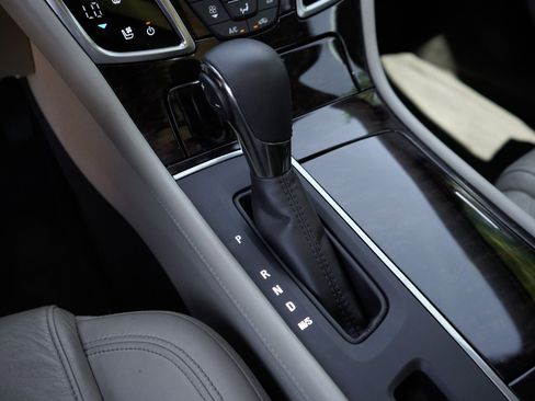 Used 2015 Buick LaCrosse Premium FWD image 19