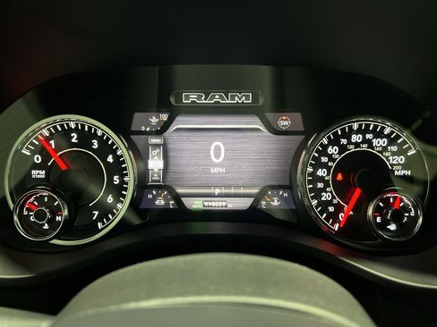 Used 2025 RAM 1500 Laramie w/ Laramie Southwest Edition image 9