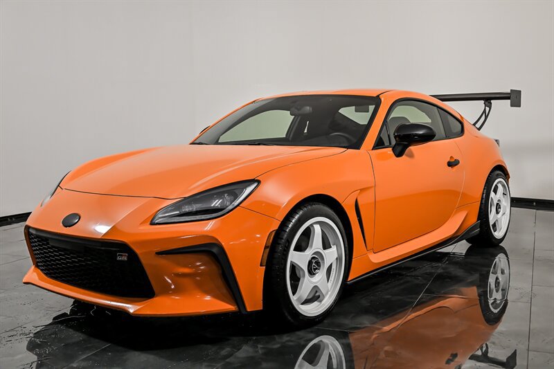 Used 2022 Toyota GR86 w/ ALL Weather Mat Package (TMS) RWD image 5