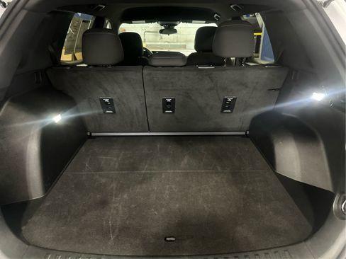 Certified 2025 Chevrolet Equinox LT AWD/4WD image 12
