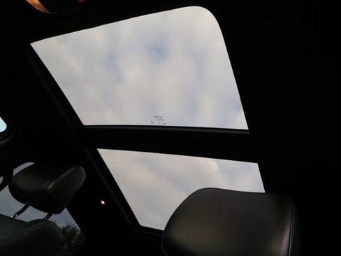 Used 2018 Jeep Grand Cherokee Limited w/ Luxury Group II image 5