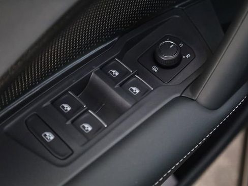 New 2026 Volkswagen Tiguan SE AWD/4WD image 11