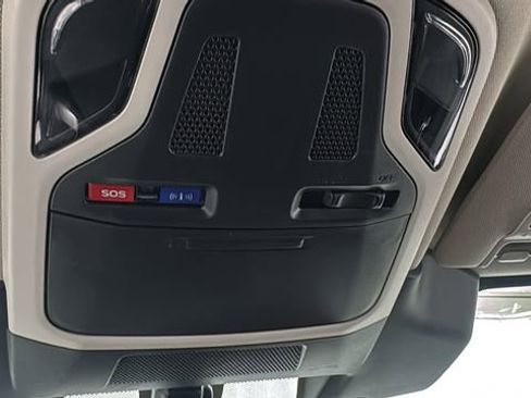 Certified 2025 Subaru Outback Premium w/ Popular Package #1A image 34