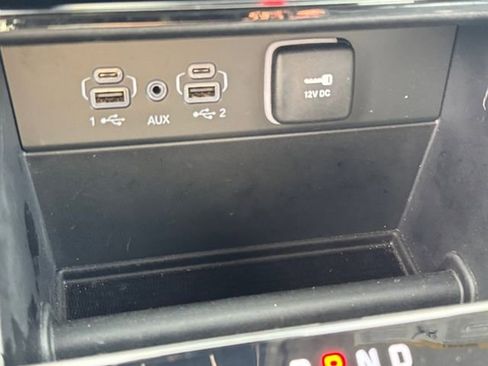 Used 2023 Jeep Grand Cherokee L Limited AWD/4WD image 29