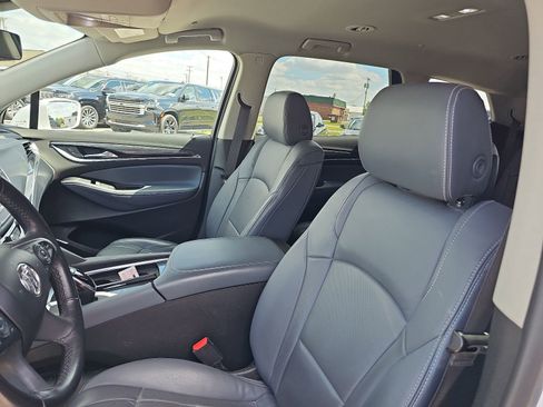 Used 2018 Buick Enclave Essence w/ Trailering Package AWD/4WD image 11