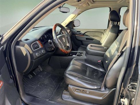 Used 2011 GMC Yukon SLT image 32