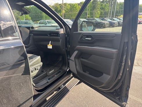 New 2026 GMC Yukon AT4 Ultimate w/ LPO, Floor Liner Package AWD/4WD image 47