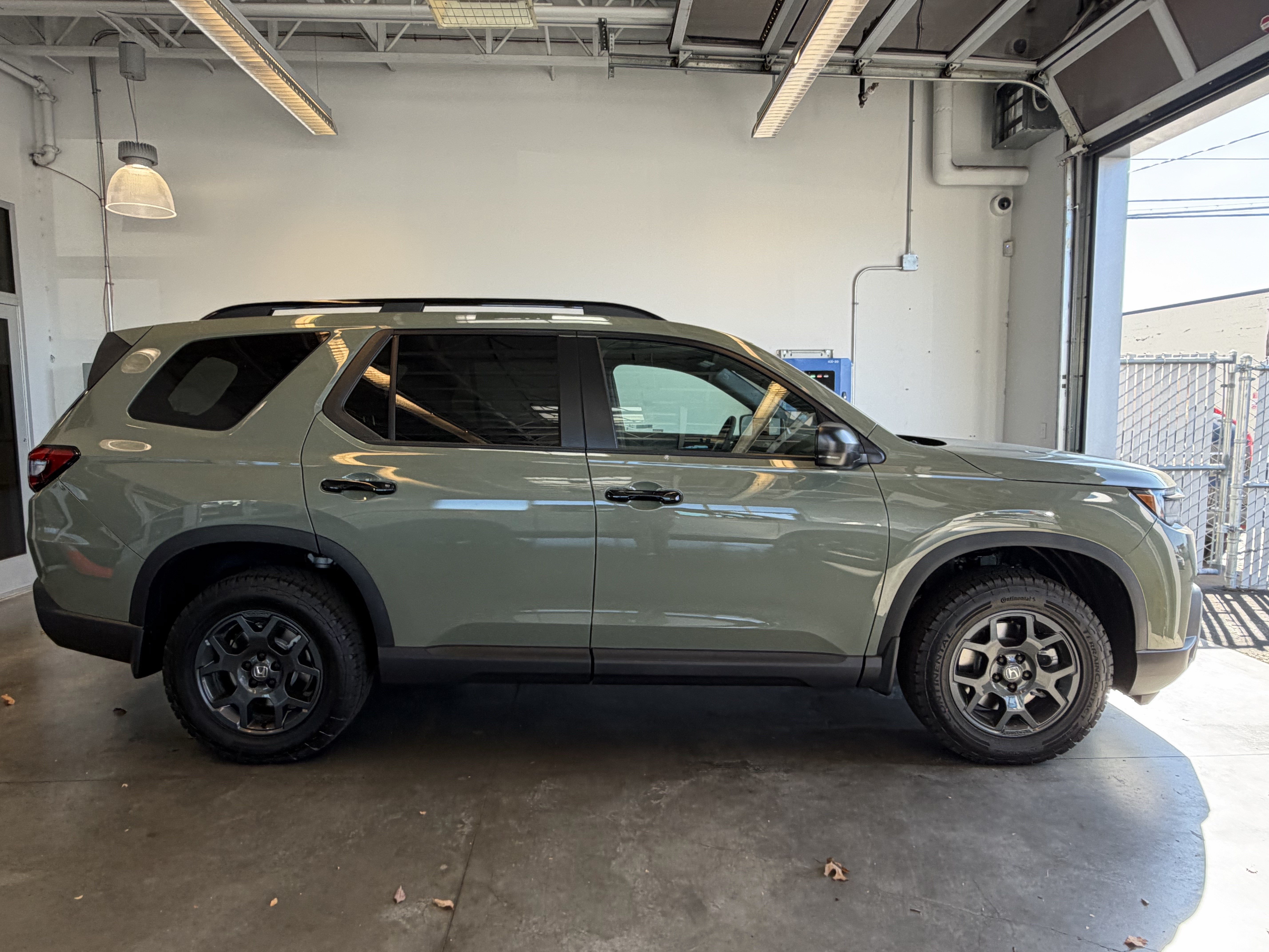 New 2026 Honda Pilot TrailSport image 2