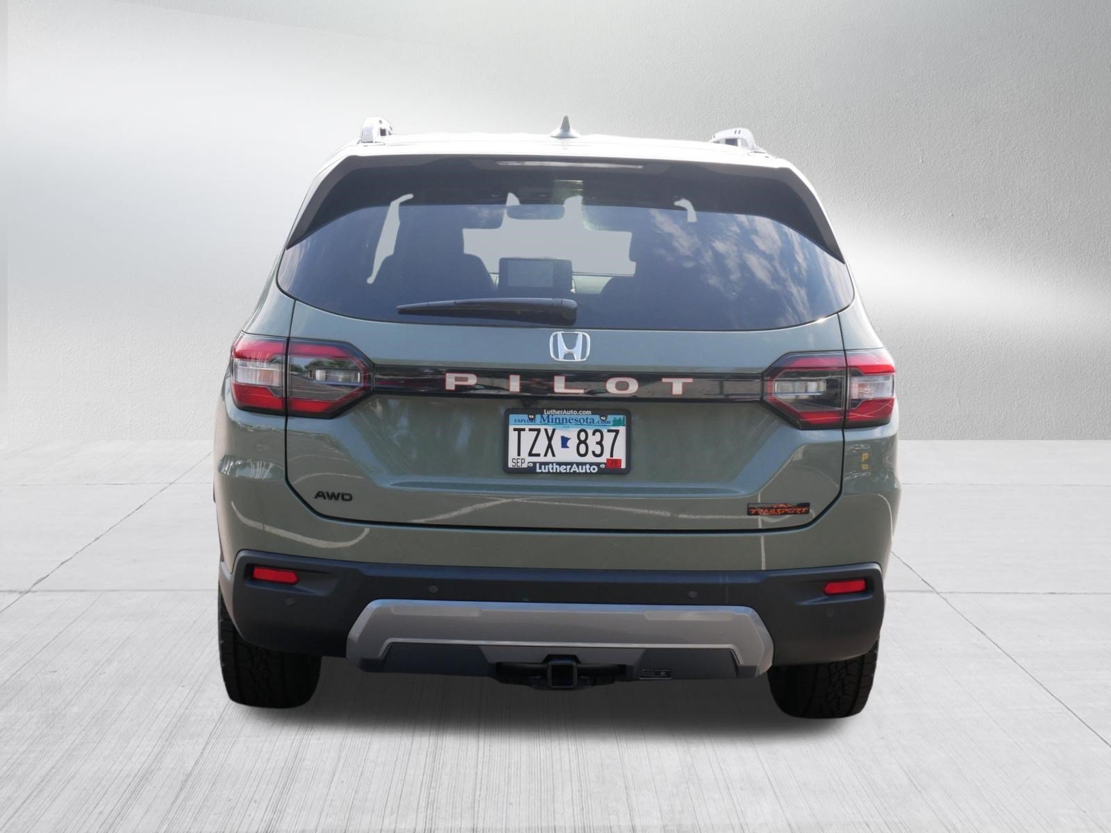 Certified 2026 Honda Pilot TrailSport image 6