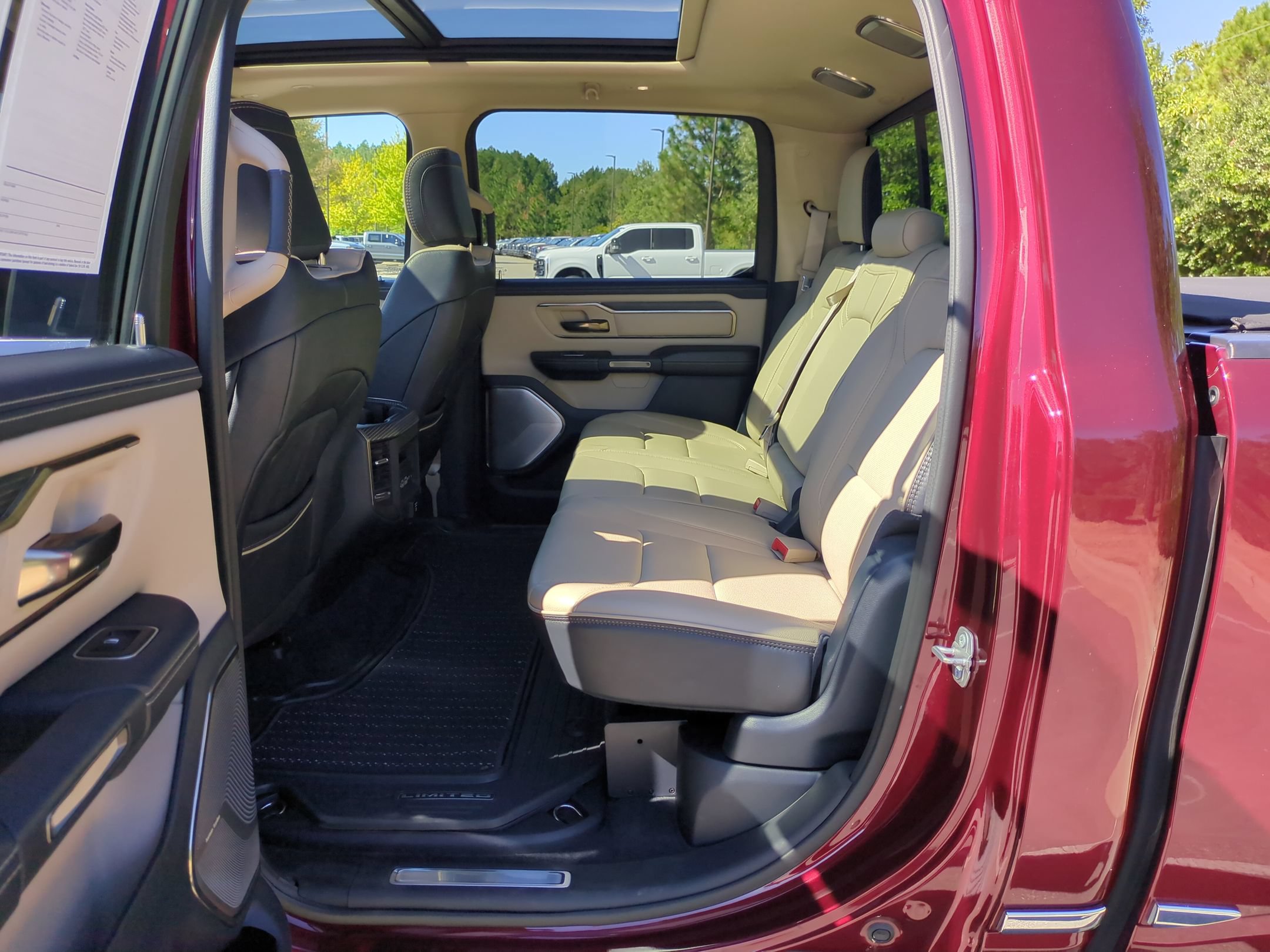 Used 2019 RAM 1500 Limited AWD/4WD image 30