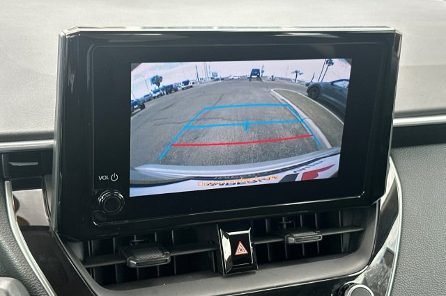 Used 2024 Toyota Corolla LE FWD image 17