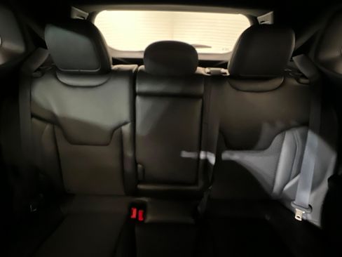 New 2026 Jeep Compass Latitude AWD/4WD image 25