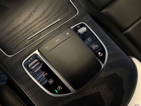 Used 2023 Mercedes-Benz GLC 300 4MATIC Coupe image 25
