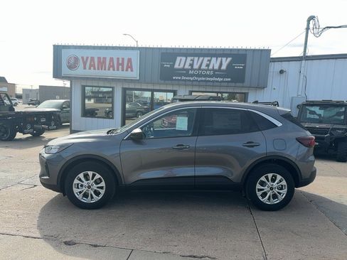 Used 2024 Ford Escape Active AWD/4WD image 1