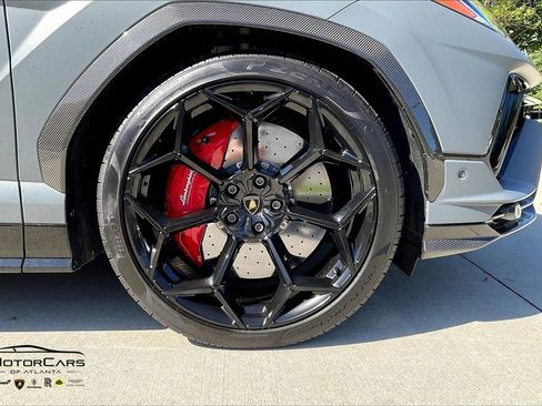 Used 2024 Lamborghini Urus Performante image 36