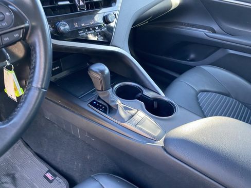 Used 2023 Toyota Camry SE image 13