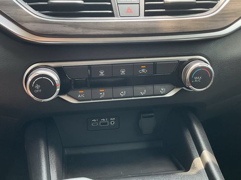 New 2026 Nissan Altima 2.5 SV FWD image 24
