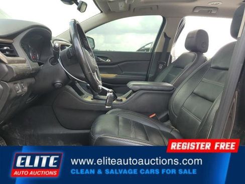 Used 2019 GMC Acadia Denali image 13