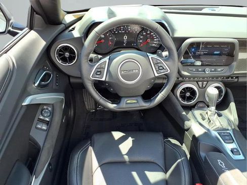 Used 2023 Chevrolet Camaro SS RWD image 11