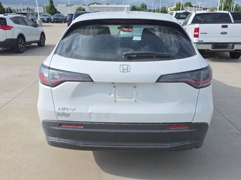 Certified 2024 Honda HR-V LX image 4